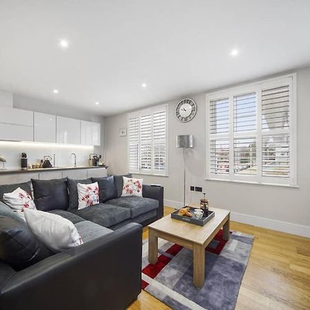 Апартаменты Flat 3 Bridge House Стейнс Экстерьер фото